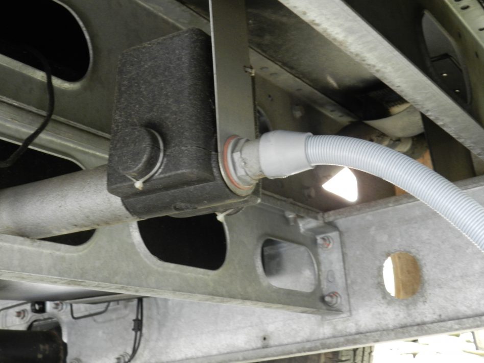 Waste water tank draining pipe Motorhome Voyager