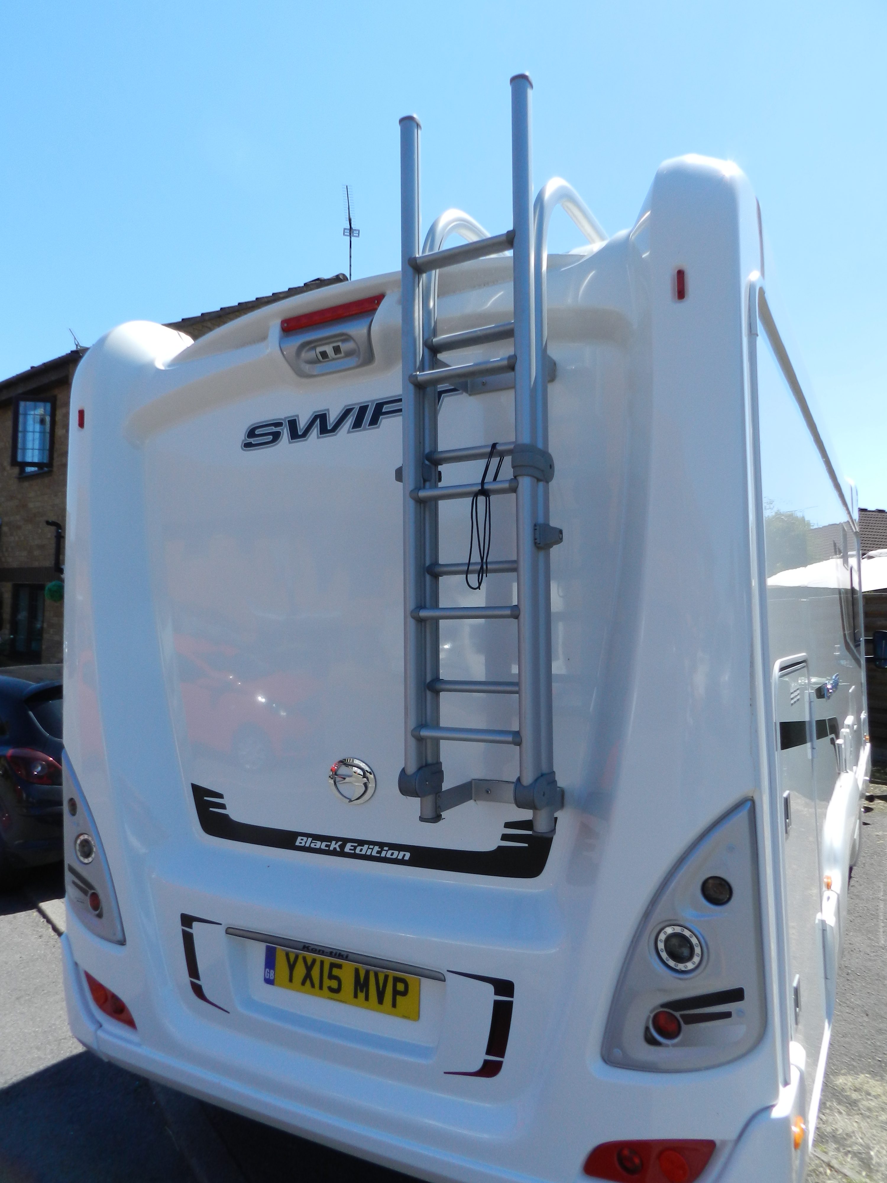 Motorhome ladder easy access to the roof! Motorhome Voyager